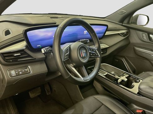 Used 2025 Buick Enclave Preferred AWD/4WD image 18