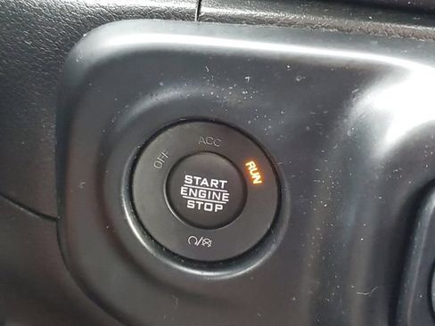 Used 2021 Jeep Wrangler Unlimited Sahara AWD/4WD image 24