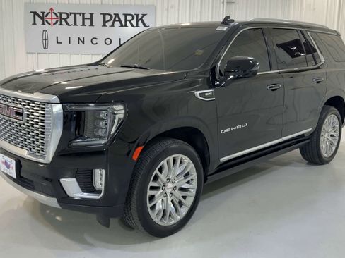 Used 2024 GMC Yukon Denali w/ Max Trailering Package image 5