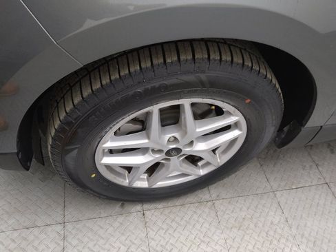 Used 2024 Ford Edge SEL image 31