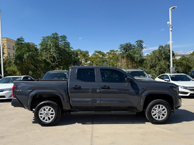 Used 2025 Toyota Tacoma SR RWD image 6