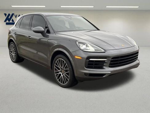 Used 2020 Porsche Cayenne image 7