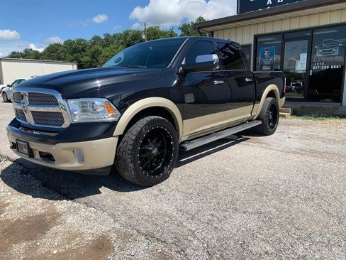 Used 2016 RAM 1500 Laramie Longhorn w/ Convenience Group AWD/4WD image 3