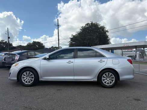 Used 2014 Toyota Camry LE FWD image 4