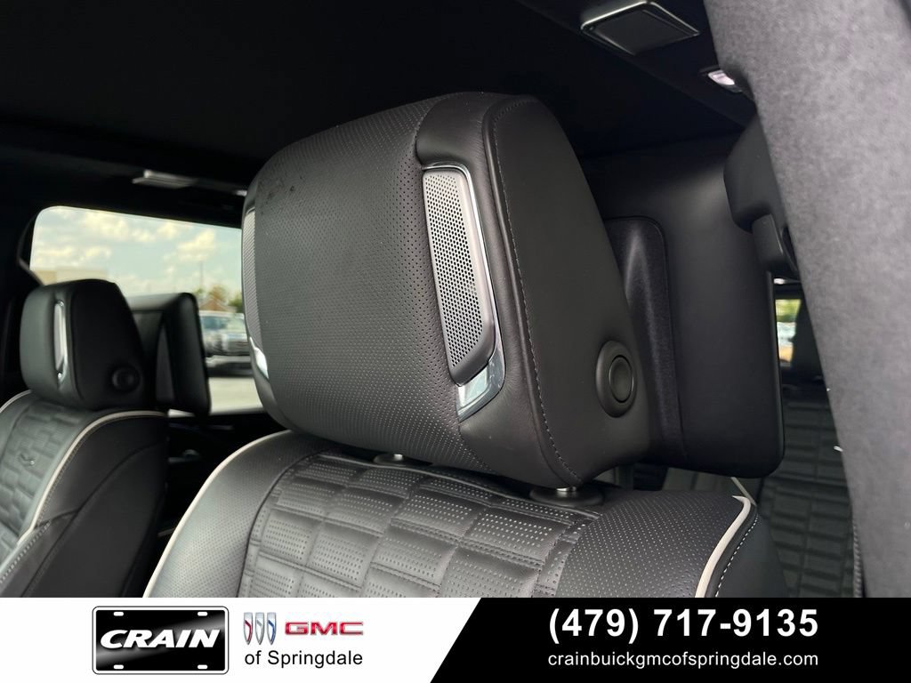 Used 2023 Cadillac Escalade V AWD/4WD image 21