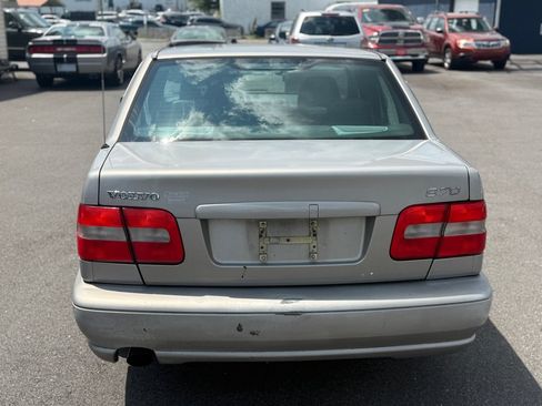 Used 1998 Volvo S70 FWD image 6