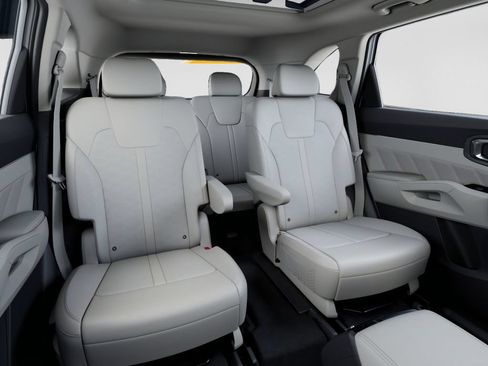 New 2026 Kia Sorento SX AWD/4WD image 16