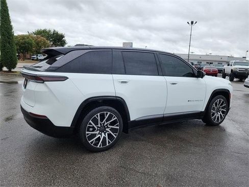 Used 2025 Jeep Wagoneer S Limited image 2