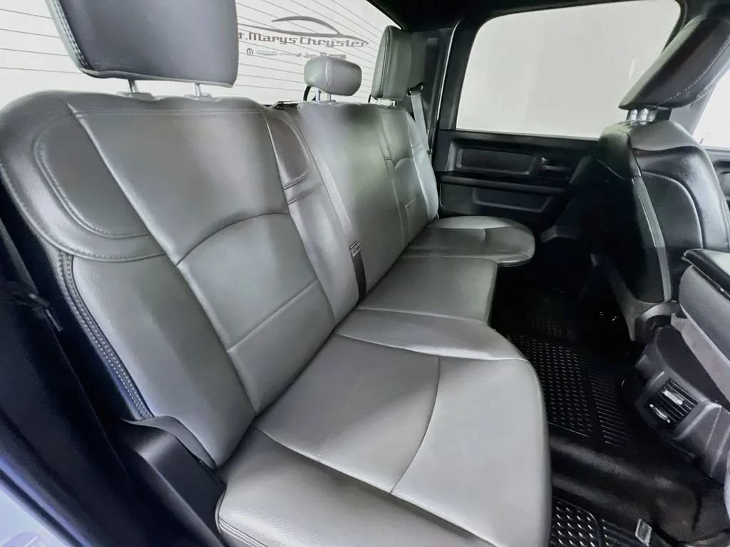 Used 2023 RAM 3500 Tradesman w/ Chrome Appearance Group AWD/4WD image 25