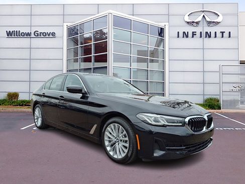 Used 2022 BMW 530i xDrive w/ Premium Package image 1