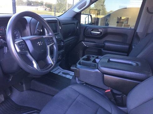 Used 2021 Chevrolet Silverado 1500 Custom Trail Boss w/ Midnight Edition AWD/4WD image 16
