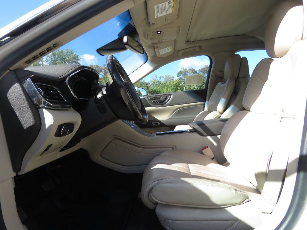 Used 2019 Lincoln Continental Reserve AWD/4WD image 10