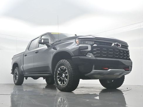 Used 2024 Chevrolet Silverado 1500 ZR2 w/ Technology Package AWD/4WD image 34