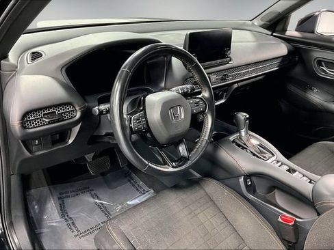 Used 2023 Honda HR-V Sport image 16