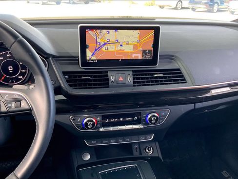 Used 2019 Audi Q5 Prestige w/ Prestige Package AWD/4WD image 8
