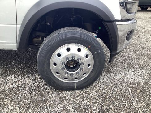 New 2026 RAM 5500 Tradesman w/ Chrome Appearance Group image 9