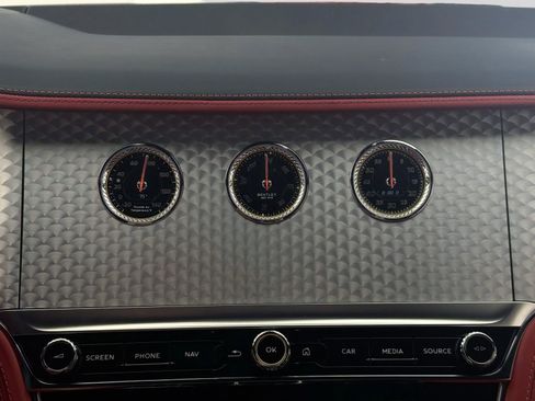Used 2023 Bentley Continental GT Azure AWD/4WD image 24