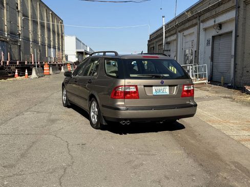 Used 2003 Saab 9-5 Arc image 9