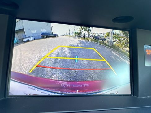 Used 2015 Lexus ES 300h w/ Navigation System Package FWD image 25
