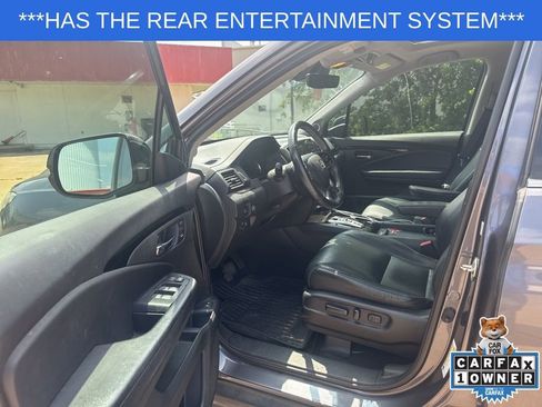 Used 2019 Honda Pilot Touring image 8