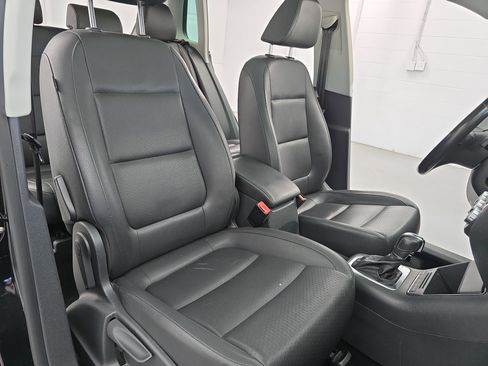 Used 2013 Volkswagen Tiguan SE AWD/4WD image 10
