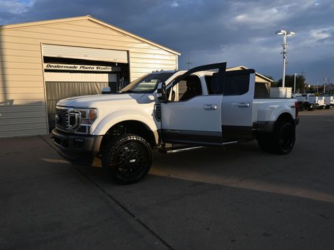 Used 2022 Ford F450 King Ranch image 36