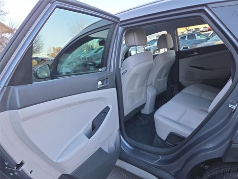 Used 2018 Hyundai Tucson SEL image 22
