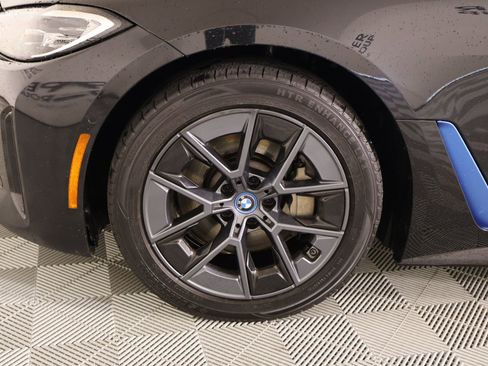 Used 2024 BMW i4 eDrive40 RWD image 19