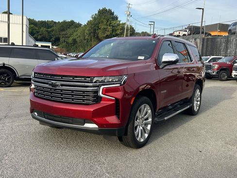 Used 2023 Chevrolet Tahoe Premier w/ LPO, Illumination Package AWD/4WD image 3