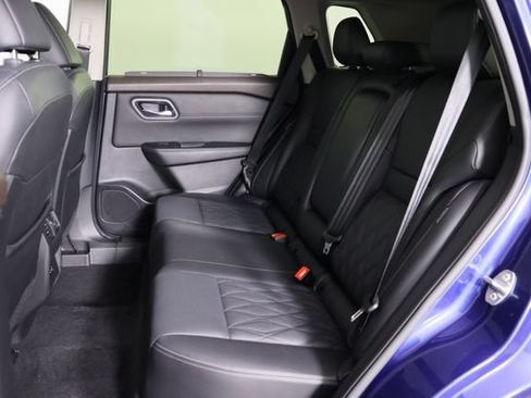 Used 2023 Nissan Rogue Platinum AWD/4WD image 14