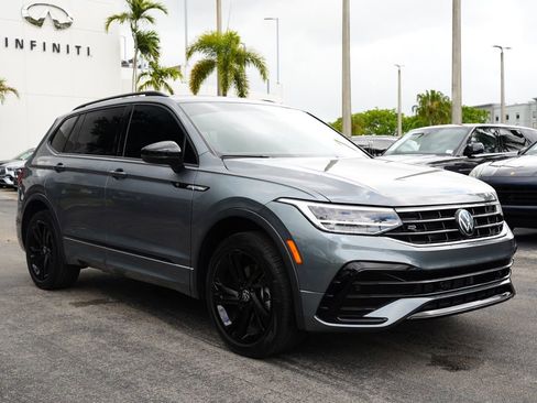 Used 2024 Volkswagen Tiguan SE R-Line FWD image 12