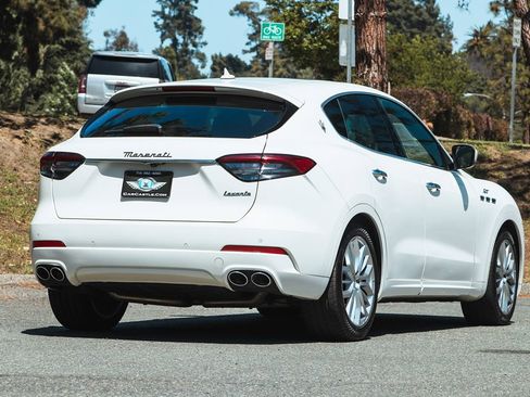 Used 2022 Maserati Levante GT image 15