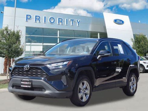 Used 2024 Toyota RAV4 XLE AWD/4WD image 1