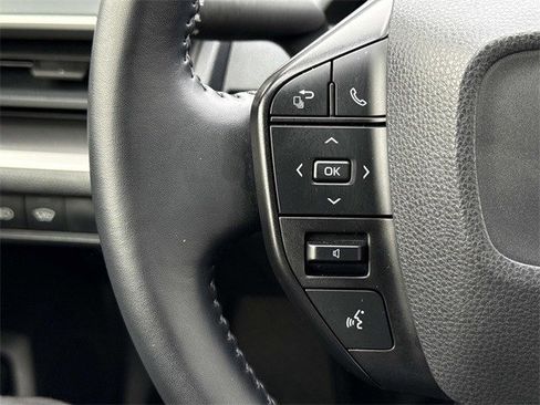 Used 2025 Toyota Prius LE image 23