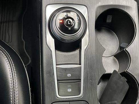 Used 2020 Ford Escape SEL image 26