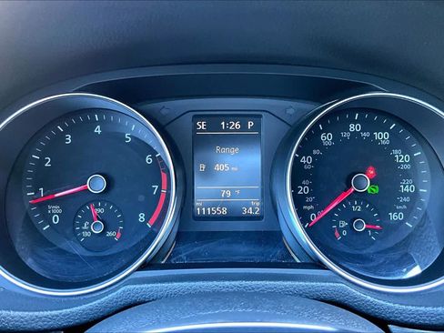 Used 2018 Volkswagen Passat 2.0T SE image 25