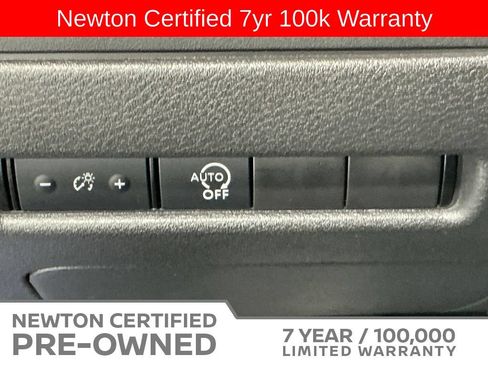 Used 2023 Nissan Rogue S AWD/4WD image 32