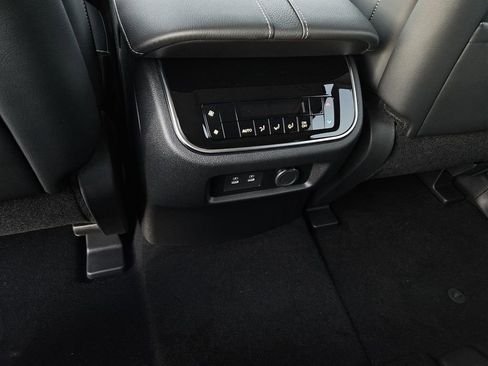 New 2026 Nissan Armada SV image 9