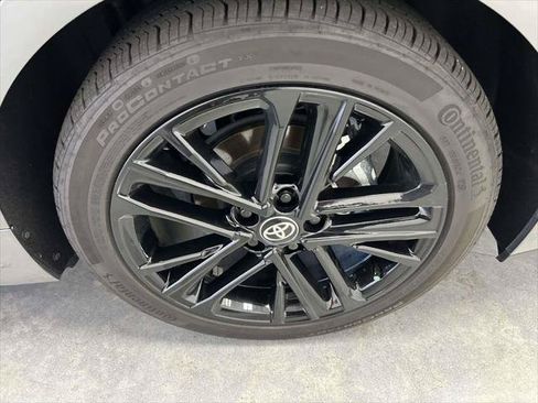 Certified 2026 Toyota Camry SE w/ Convenience Package FWD image 9