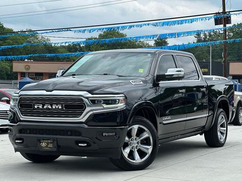 Used 2020 RAM 1500 Limited RWD image 3