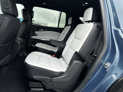 New 2026 Chevrolet Traverse High Country FWD image 28