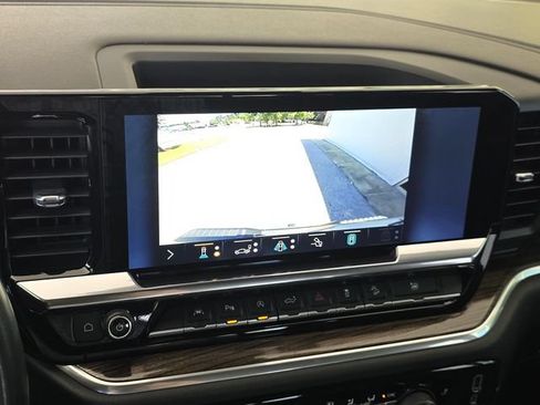 Used 2022 Chevrolet Silverado 1500 LT w/ All Star Edition Plus AWD/4WD image 24