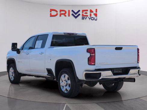 Used 2024 Chevrolet Silverado 2500 LTZ w/ LTZ Premium Package image 4