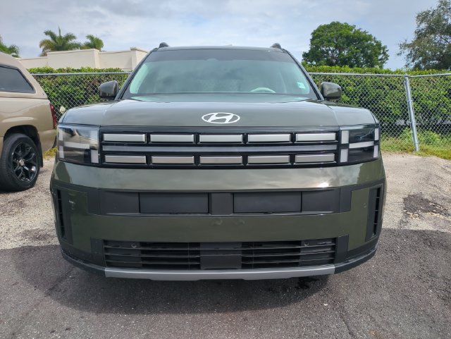 Used 2026 Hyundai Santa Fe SEL FWD image 2