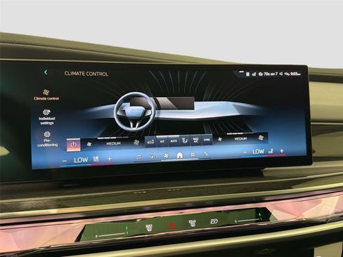 New 2026 BMW 740i RWD image 30