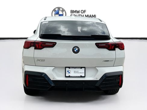 New 2026 BMW X2 xDrive28i w/ Technology Package AWD/4WD image 5