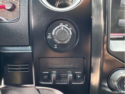 Used 2014 Ford F150 FX4 w/ Equipment Group 402A Luxury AWD/4WD image 29