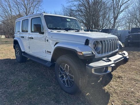 New 2026 Jeep Wrangler Sahara image 14