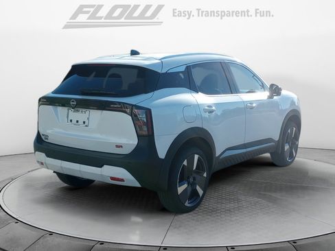 New 2026 Nissan Kicks SR FWD image 7