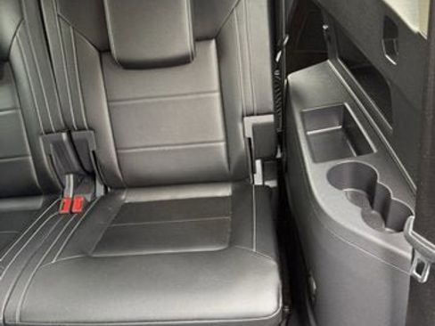 Certified 2022 Volkswagen Atlas SE image 14